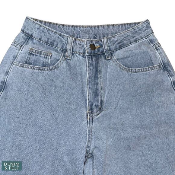 Wide Leg Light Wash Denim Jeans Relaxed Straight Fit Women’s Size XS Casual - Picture 3 of 7